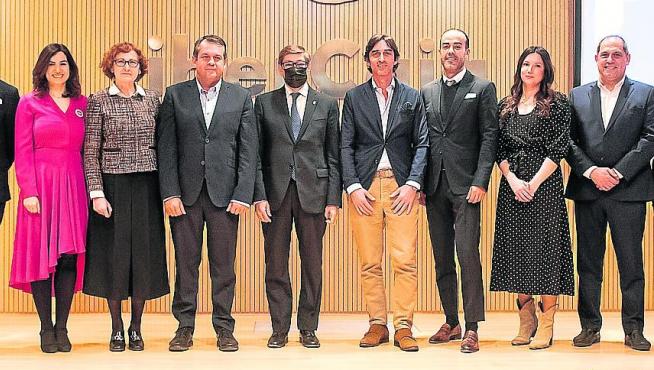 Participantes en la Jornada de Franquicias 2022 que se celebró el pasado lunes en el Patio de la Infanta de Ibercaja y que clausuró el vicepresidente aragonés, Arturo Aliaga.