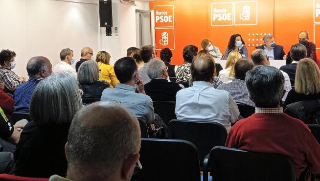 Luis Felipe se dirige a la Asamblea de la Agrupación Local del PSOE.