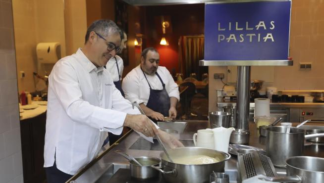 Carmelo Bosque, chef y propietario del restaurante Lillas Pastia de Huesca, que cuenta con una estrella Michelin y un sol Repsol.