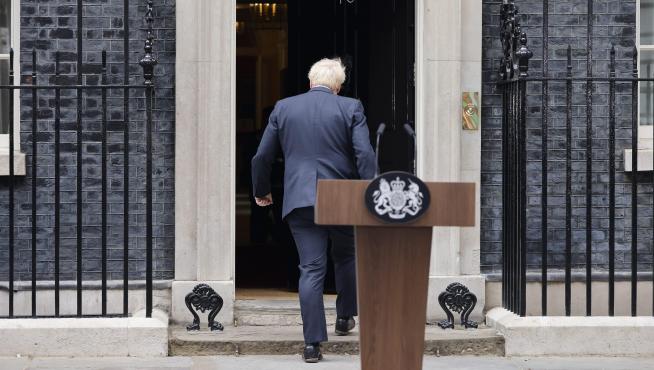 Boris Johnson, tras anunciar este jueves que dimite y que ha puesto en marcha el proceso para ser sustituido como líder del Partido Conservador británico y, por tanto, como primer ministro del Reino Unido.