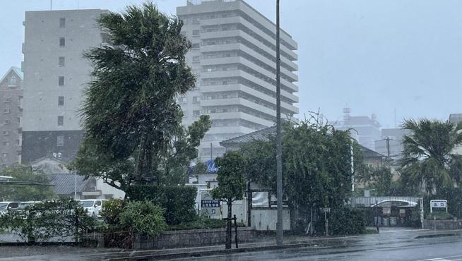 Llegada del tifón 'Nanmadol' a Japón.