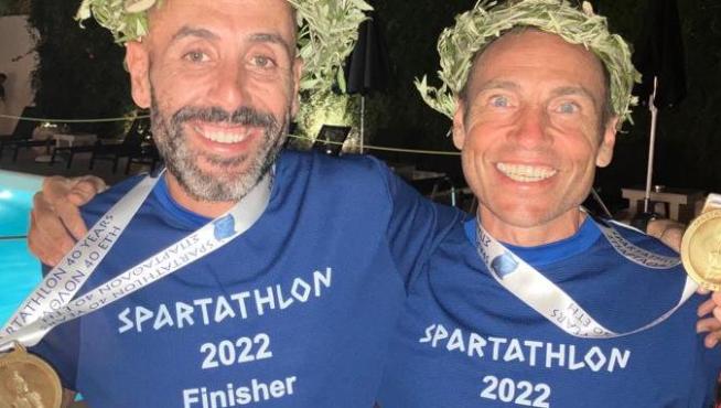 Ismael Zárate y César Sanjuán, participantes aragoneses en la carrera Spartathlon, entre Atenas y Esparta.