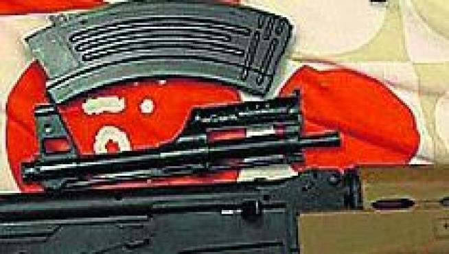Arma hallada al detenido