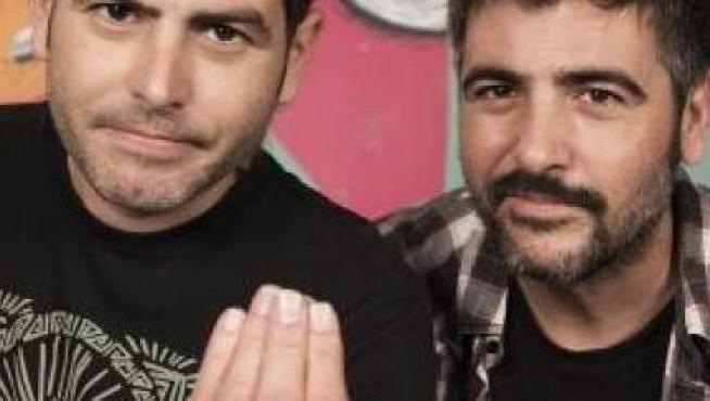 Los hermanos José y David Muñoz forman Estopa.