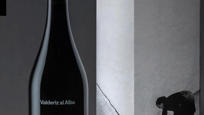 El vino ‘Valderiz del alba’, de la ribera del Duero, con envoltorio de la empresa aragonesa Vamos Estudio, se alzó con un oro en los Pentawards.