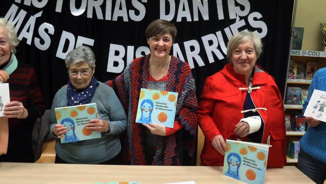 Imagen del acto de presentación del libro, este miércoles en Huesca.