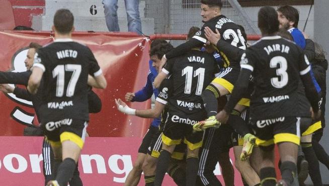 Celebración del 1-2 ganador que anotó el año pasado en Gijón Iván Azón en el minuto 97.