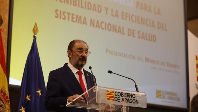 Lambán y Repollés en la presentación de "Iniciativa Aragonesa para la Sostenibilidad y la Eficiencia del Sistema Nacional de Salud".