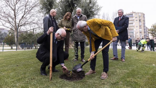 Inauguración del Jardín de la Paz en la Aljafería.