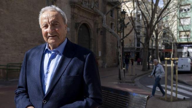 Jesús Villanueva, este lunes en la calle San Miguel de Zaragoza.