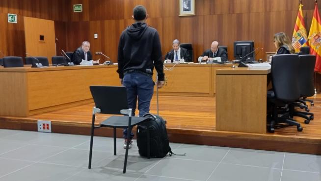 El acusado, en la sala de vistas de la Audiencia Provincial de Zaragoza.