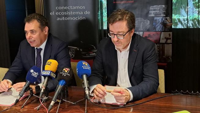 Benito Tesier y David Romeral, presidente y gerente del Clúster de la Automoción de Aragón