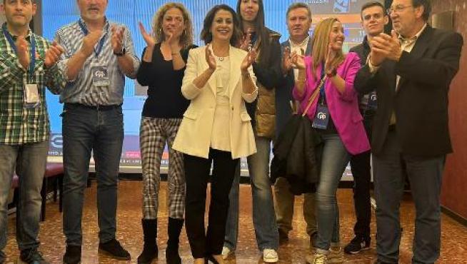 Emma Buj, candidata del PP a la alcaldía de Teruel, al conocer su victoria en las elecciones municipales de 2023.Emma Buj, candidata del PP a la alcaldía de Teruel, al conocer su victoria en las elecciones municipales de 2023.
