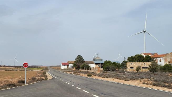 La carretera A-1303, entre Pozuelo y Rueda de Jalón y Lumpiaque, ha contado con una inversión total de 2,1 millones.