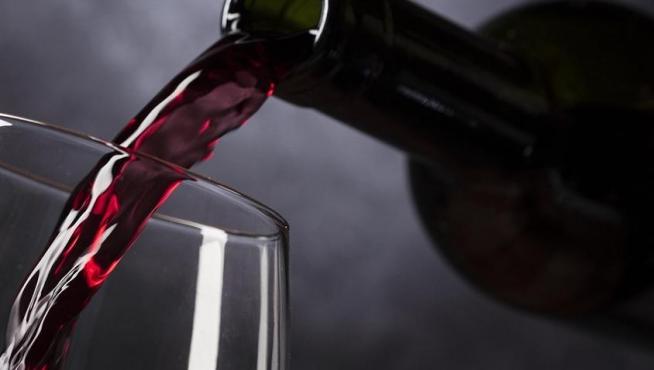 El sector vitivinícola aragonés muestra su preocupación por la apatía mostrada por los mercados exteriores y la constante caída del consumo de vino en España.