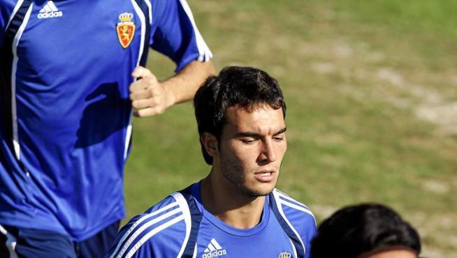 Obradovic, en uno de sus escasos entrenamientos junto a sus compañeros del Real Zaragoza.