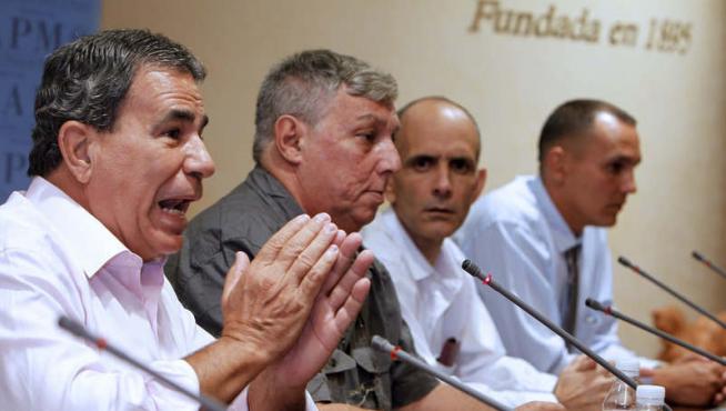 Algunos de los presos cubanos llegados ya a España