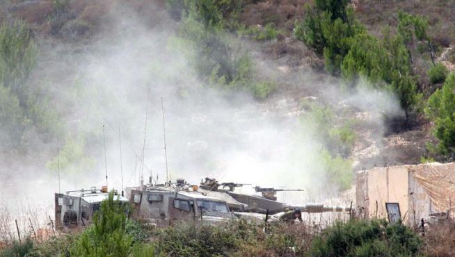 Un tanque israelí en la frontera con Líbano