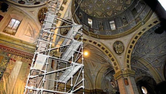 En febrero pasado se instaló un andamio para reparar varias grietas en la cúpula del templo.