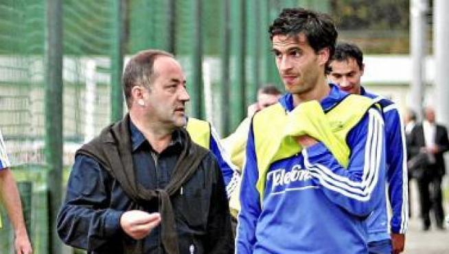 Jorge López charla con Agapito Iglesias tras un entrenamiento.