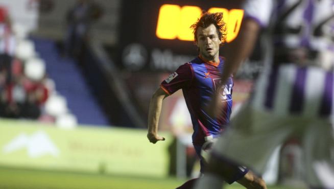 Juanjo Camacho, durante el partido del pasado domingo ante el Valladolid, en el que marcó el único gol.