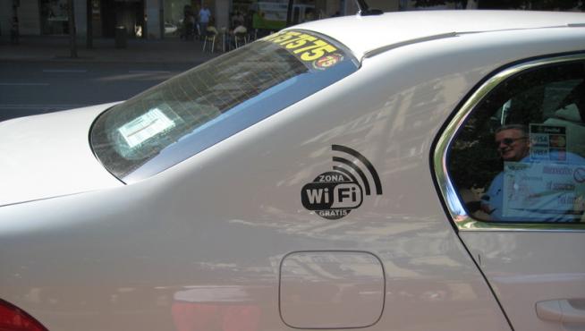 Un taxi con wifi