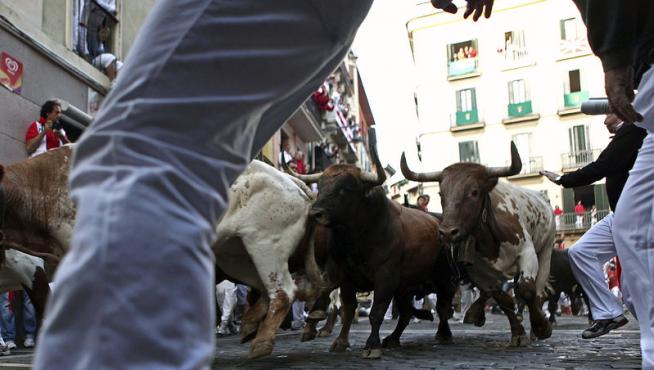 Último encierro de las fiestas por las calles de Pamplona