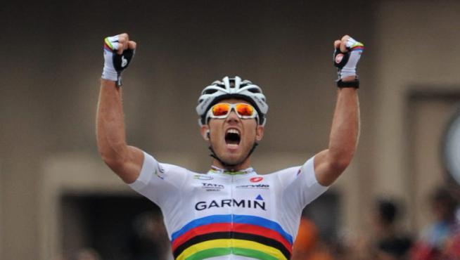 Hushovd se ha lucido con el maillot arcoiris, que porta como actual campeón del mundo.