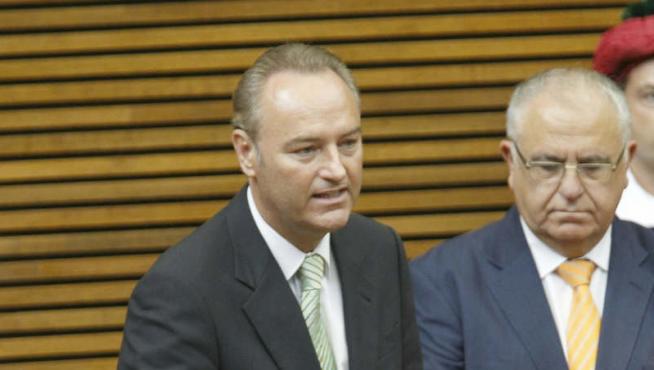 Alberto Fabra, junto al presidente de las Cortes Valencianas, Juan Cotino