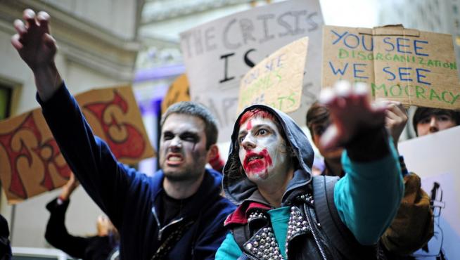 Los indignados 'zombis' marchan por Nueva York