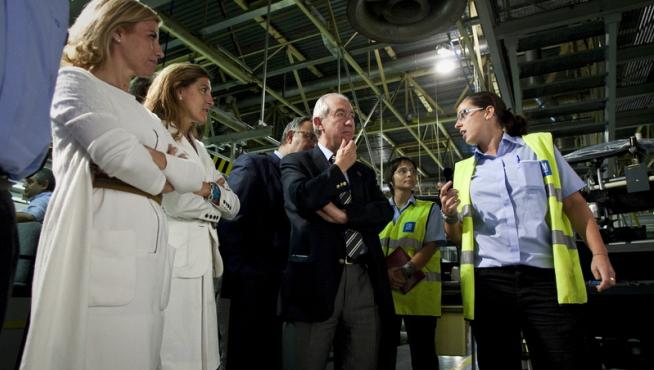 Bono, en su visita a la factoría de Opel en Figueruelas
