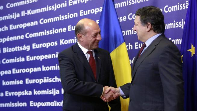 Barroso junto al primer ministro rumano.