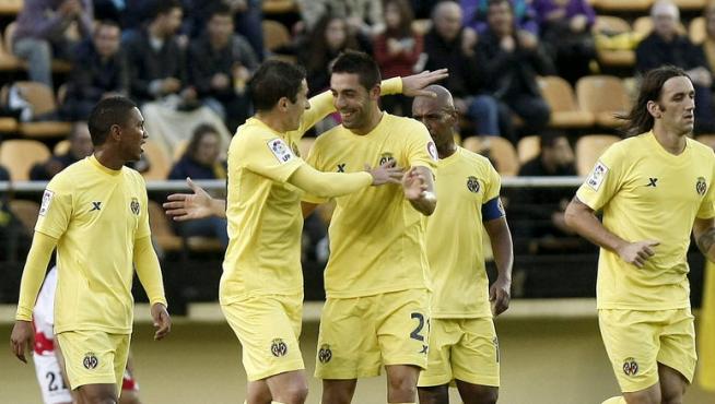 El conjunto castellonense celebra su primer gol