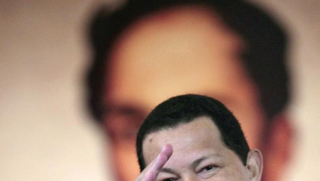 El presidente de Venezuela, Hugo Chávez, se ha emocionado al anunciar su vuelta a Cuba.