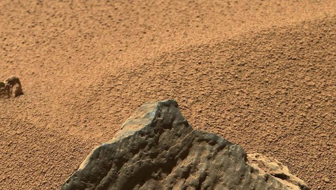 Roca descubierta en la superficie marciana