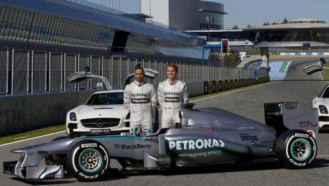Hamilton y Rosberg, con su nuevo monoplaza