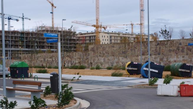 Contenedores en Parque Venecia