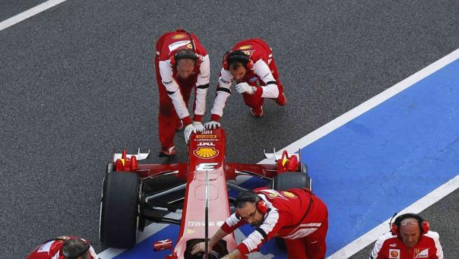 Alonso solo pudo correr 28 vueltas por problemas técnicos en su Ferrari