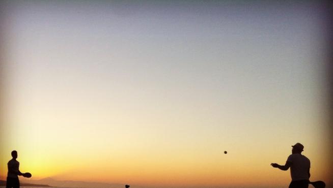 Atardecer en la playa de Las Canteras, en Las Palmas de Gran Canaria.