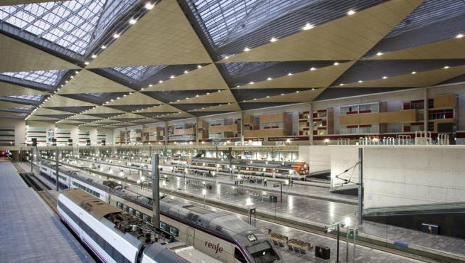 Trenes en la estación Delicias