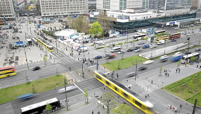 Alexanderplatz, un espacio muy urbano de la ciudad de Berlín, que participa en este proyecto.