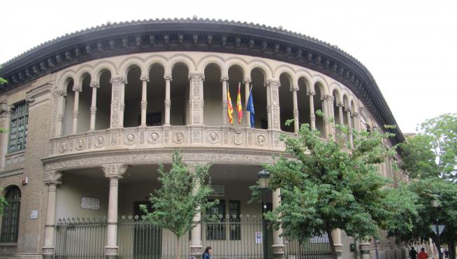 Colegio Gascón y Marín, donde un grupo de padres se oponen a la prueba