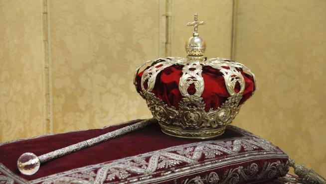 Cetro y corona real española