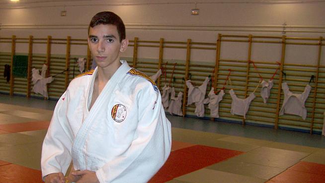 El judoca de Alagón Sergio Ibáñez, en un clínic celebrado en Graus la pasada semana.