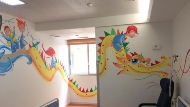 Una habitación pintada por 'Believe in Art' en el Hospital Infantil de Zaragoza.