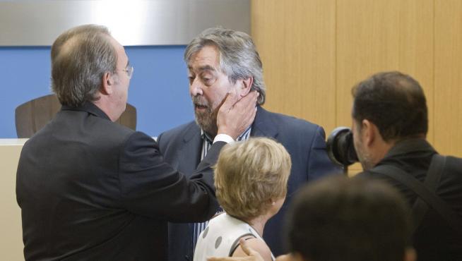 Pérez Anadón y Belloch tras la renuncia del alcalde a presentarse como candidato