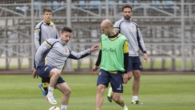 Basha, en un entrenamiento del Real Zaragoza