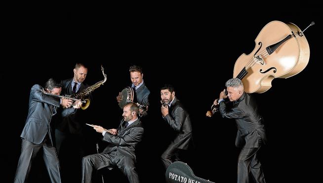 El sexteto granadino Potato Head Jazz Band abrirá el ciclo, el jueves, en la terraza del Caixaforum.