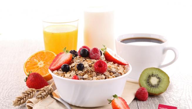 Cuatro beneficios de tomar un desayuno saludable a diario | Noticias de  Salud en 