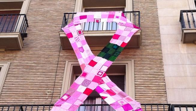 Imagen de archivo de la celebración del Día mundial contra el cáncer de mama en Zaragoza.